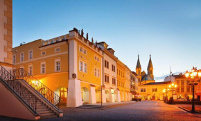 Hotel U Zlatého kohouta, Kroměříž